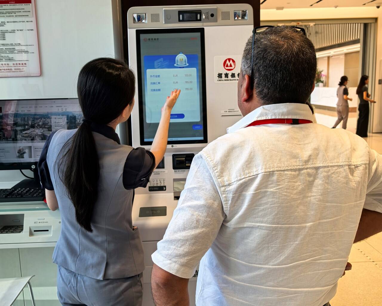 最新医保卡提取现金方法自助提款机方法分析(最方便真实的丽江医疗保障卡怎么提取现金方法)